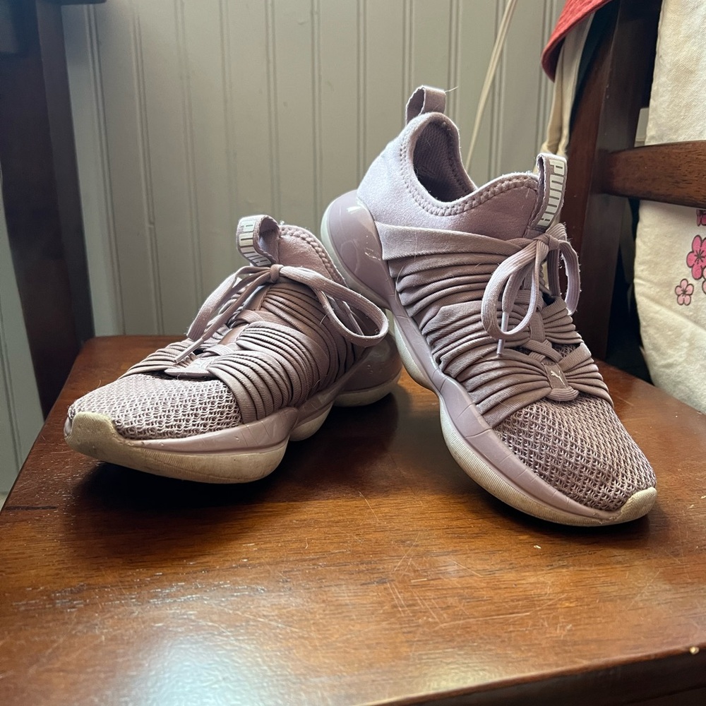 Puma Flourish Low Top Purple - Size 5.5